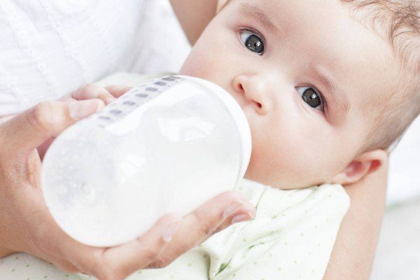 What are the signs of reflux in babies?