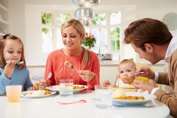 How to include my baby in family meals?