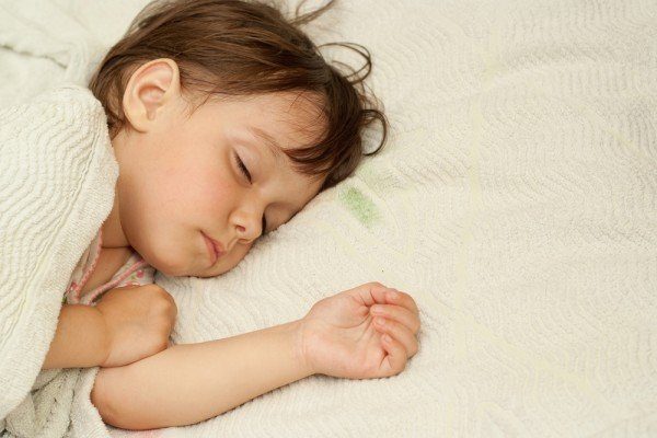 How to help a child with nightmares