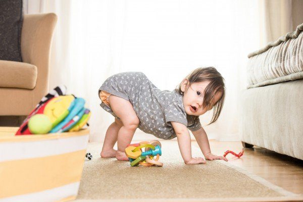 Baby on the move: Different crawling styles