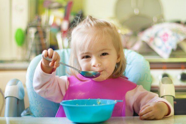 How do babies’ first words come about?