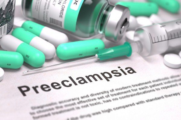 What are the symptoms of preeclampsia?