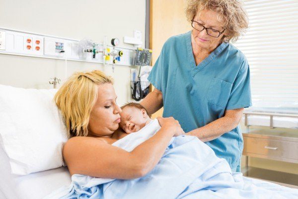 What are the benefits of kangaroo care for premature babies?
