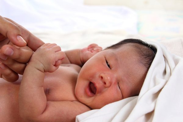 How to make sure your newborn’s head is safe