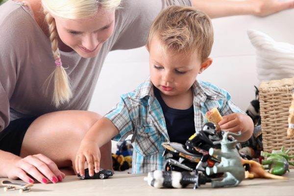 Pros and Cons of babysitters, nannies, and daycare