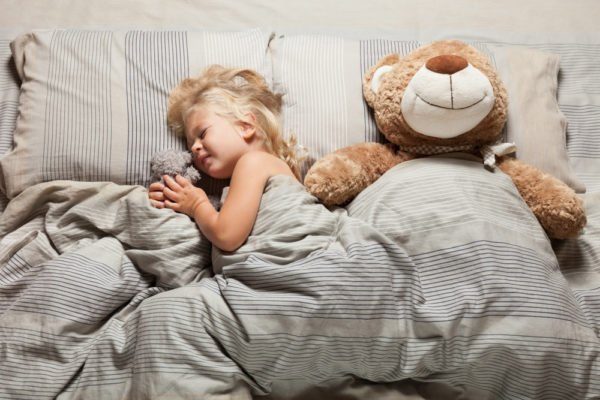How can I handle my baby’s night terrors?
