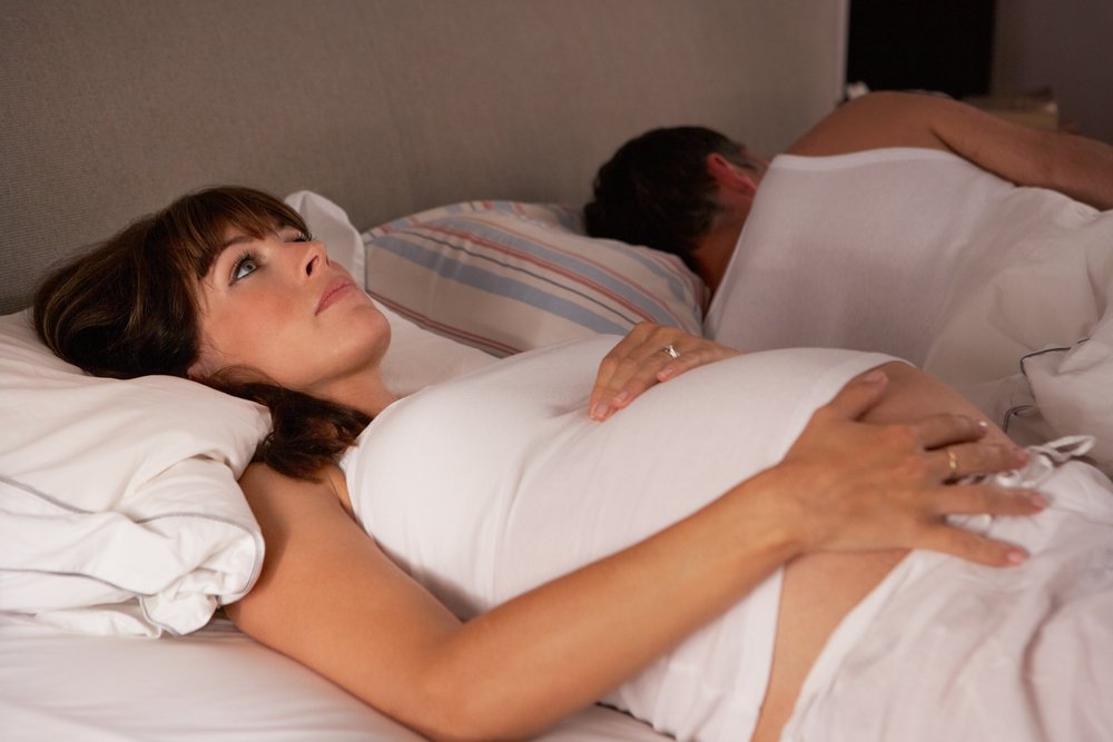 pregnant woman with insomnia