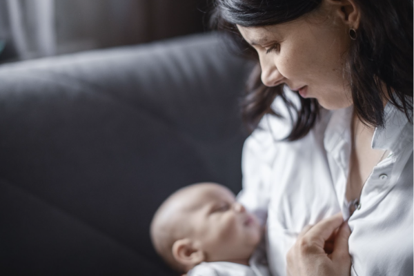 Mom decides to breastfeed after surgery